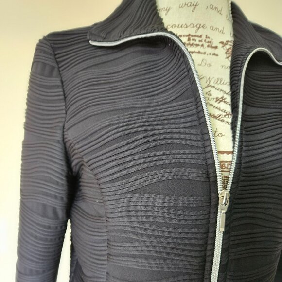 Jacket/Blazer - Picture 3 of 11